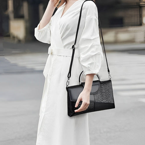 VALERIE SOFT LEATHER MESSENGER BAG