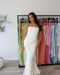 MIRAGE - CLASSIC GROOM CORSET LACE MAXI DRESS