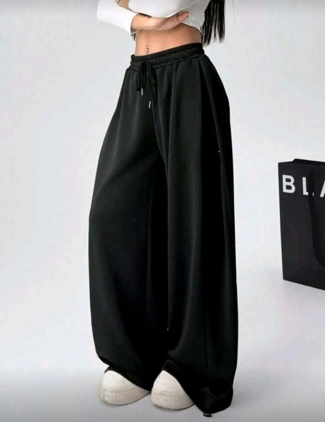 AURORA WIDE LEG SWEATPANTS