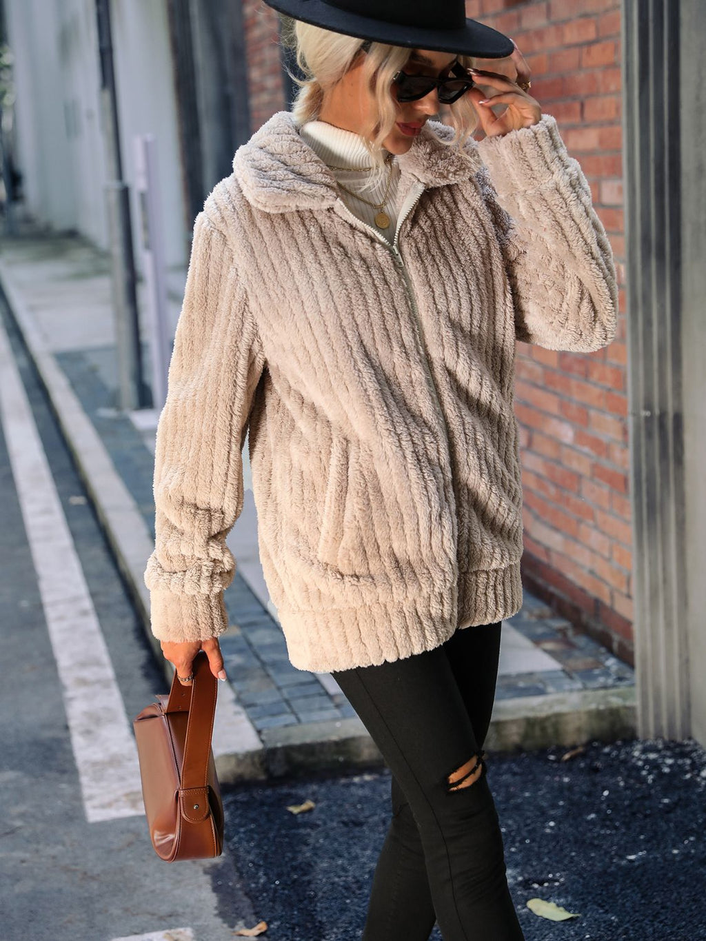 ALYONA