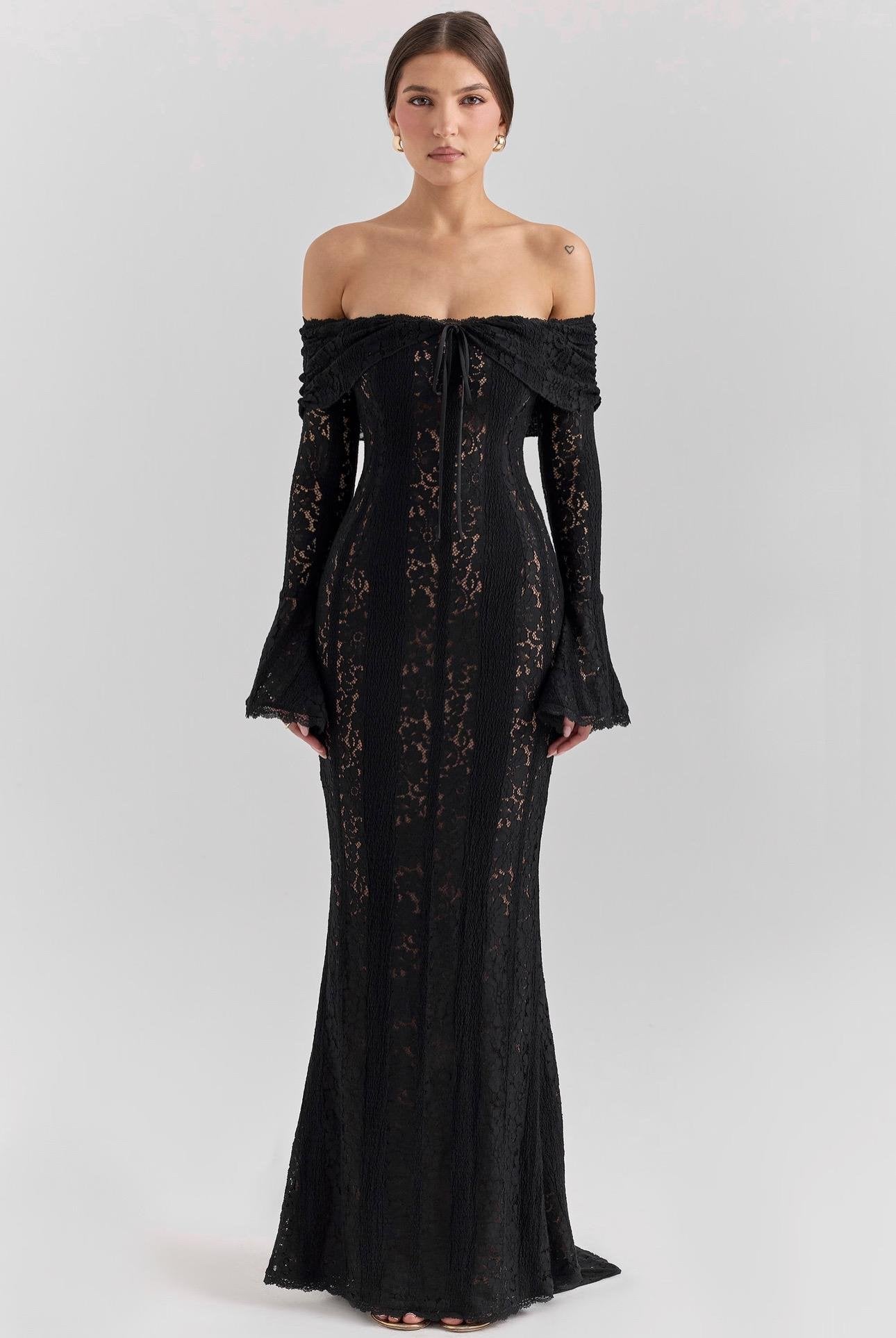 Vittoria Black - Long Lace Bodycon Maxi Dress